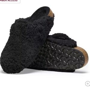 Birkenstock Boston Big Buckle Shearling in Black